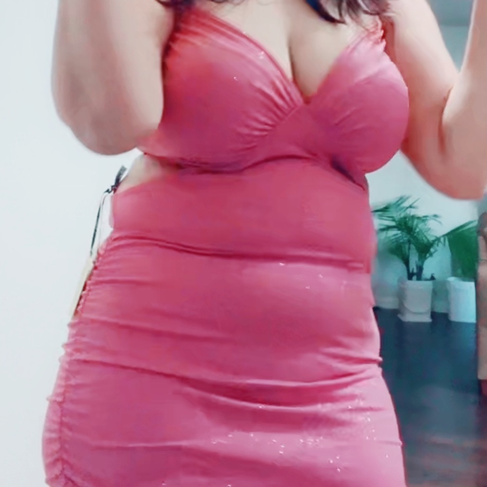 Pink Party dress - Picture 2 of 5